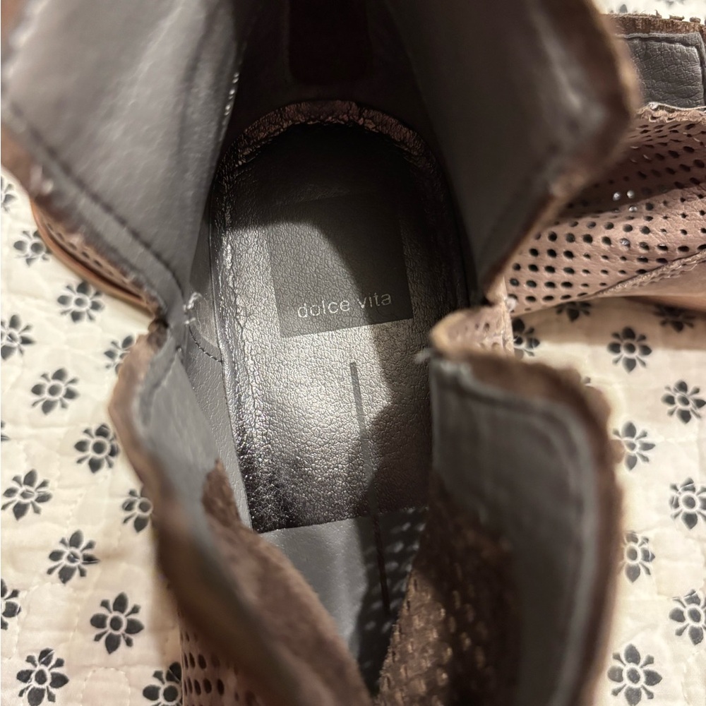 Dolce Vita Tan Leather Bootie  size 8 - Picture 7 of 7